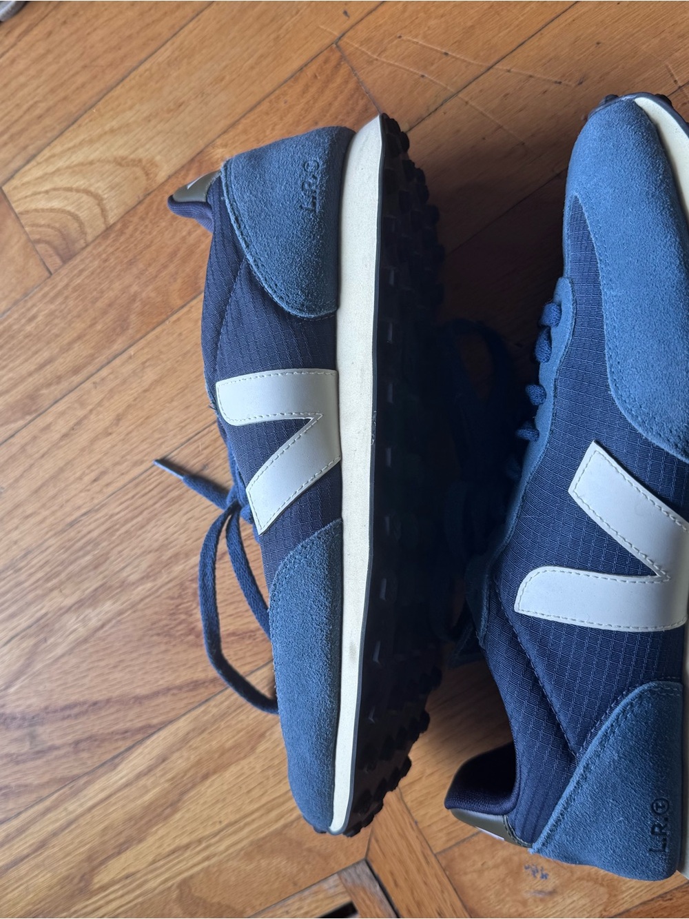 Veja Men's Navy and White Retro Runner Sneakers
